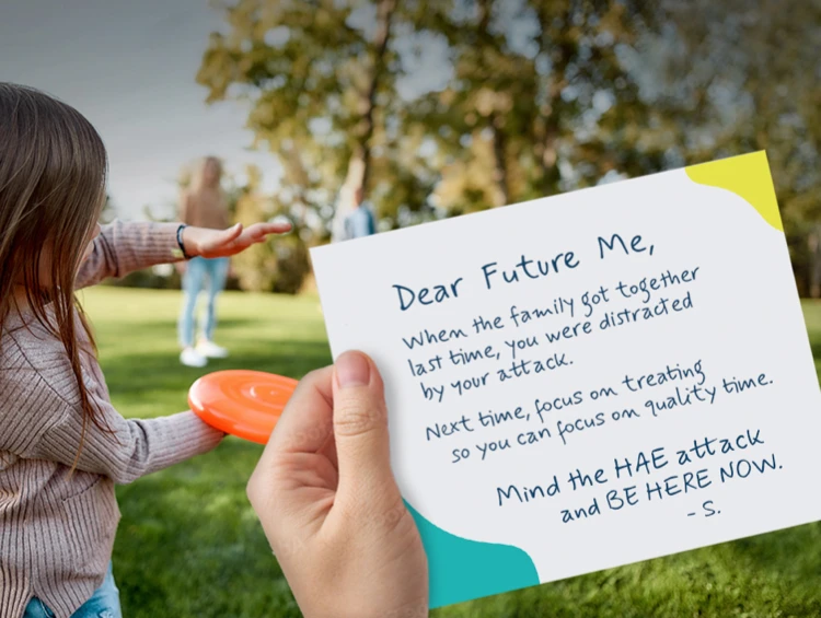 Image of a hand of a person living with HAE holding a letter about their next HAE attack while playing tennis.