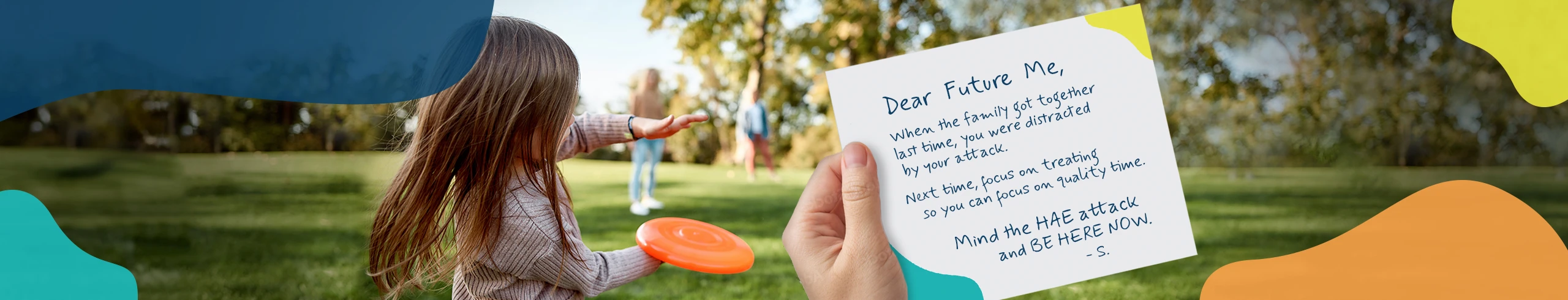 Image of a hand of a person living with HAE holding a letter about their next HAE attack while playing tennis.